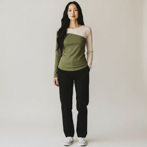 Solid Green and Cream Long Sleeve Ultra Soft Round Neck Blouse Sweater size M